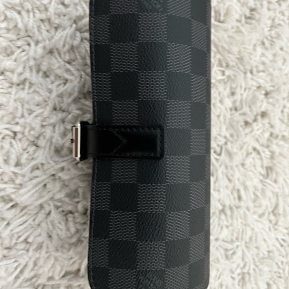 Damier Graphite 3 Watch Travel Case - Picture 4 of 14